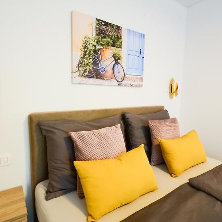 Apartment Grey&Yellow Zadar Exterior foto